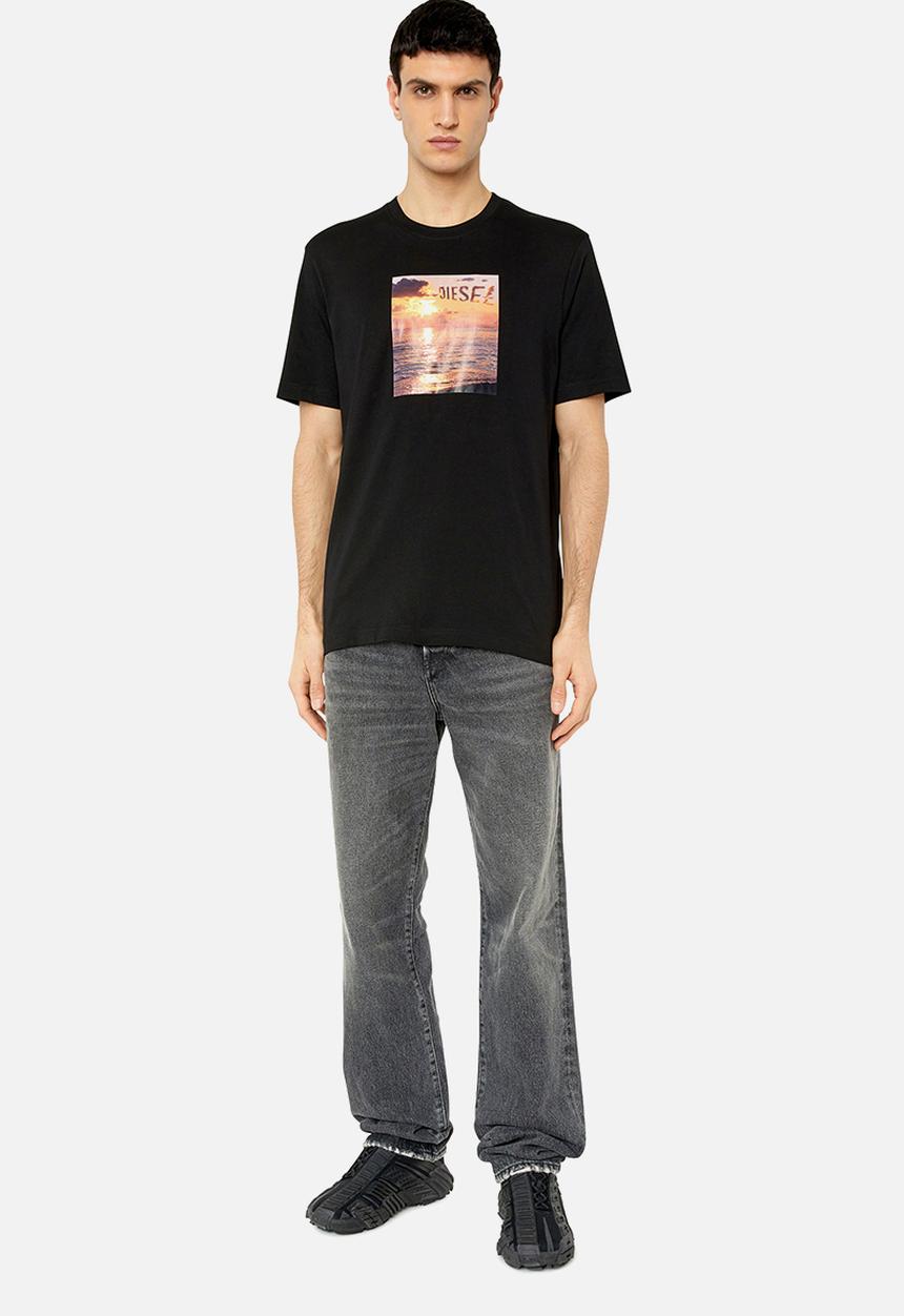 Diesel  - T-just-G24 T-shirt - Black with sunset graphic