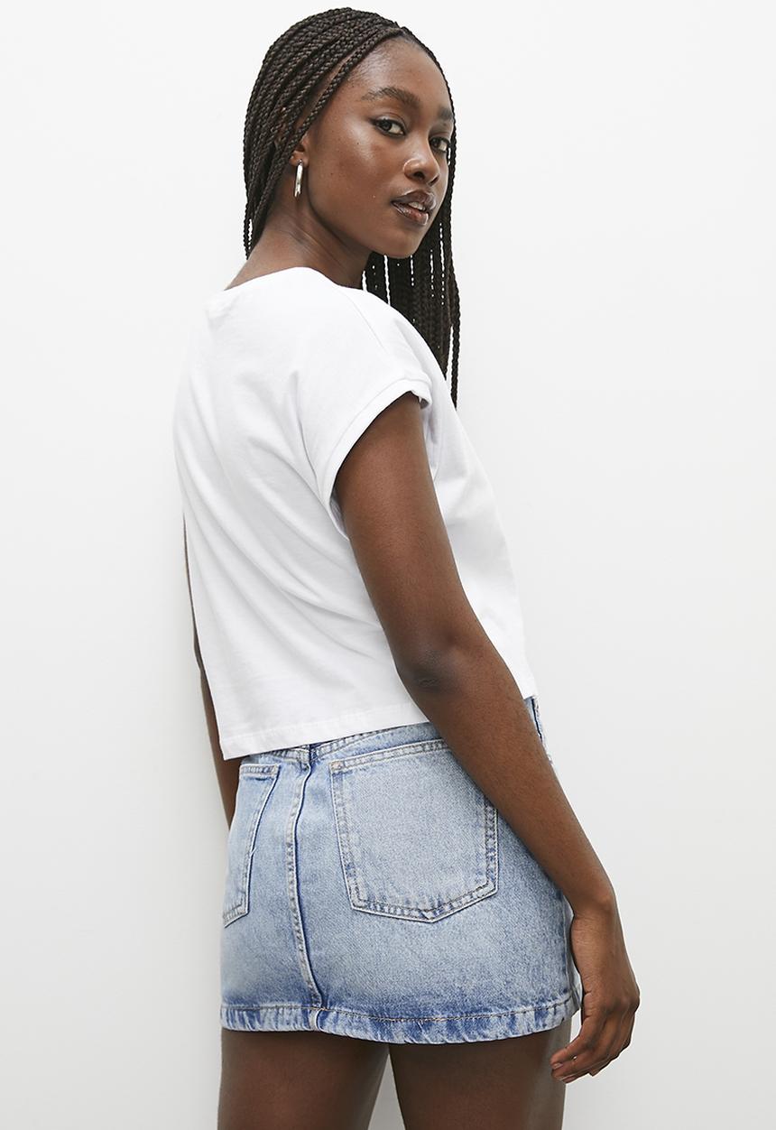 Blake - Grown on sleeve boxy tee - white