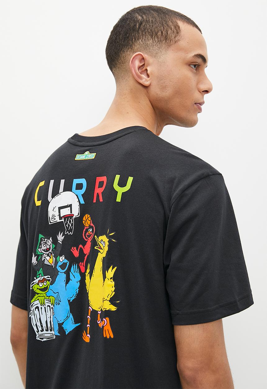 Under Armour - Curry sesame st graphic tee - black
