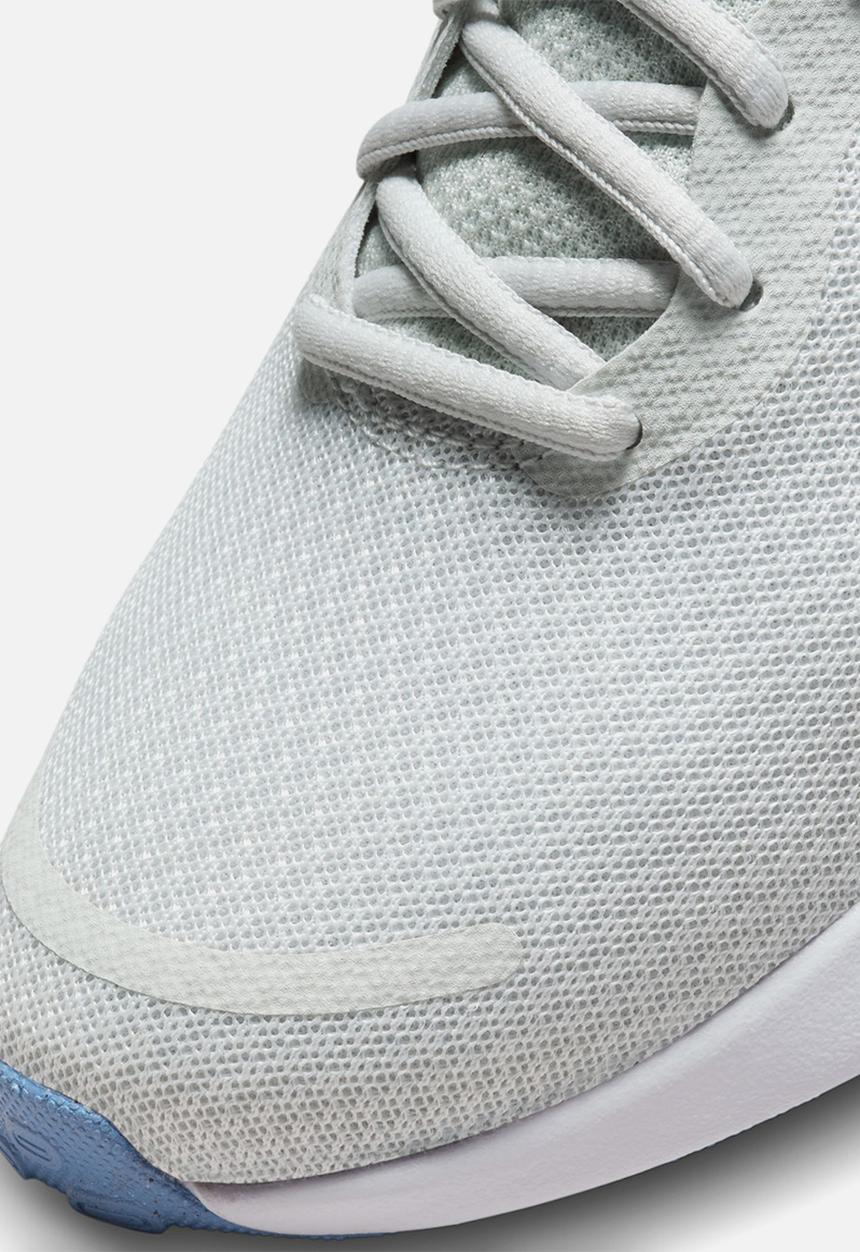 Nike - Revolution 7