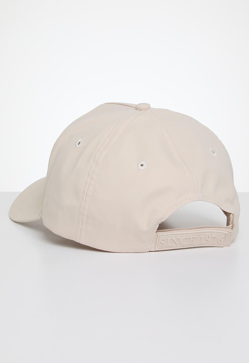 POLO - 5 Panel 3d pyramid polo peak - stone