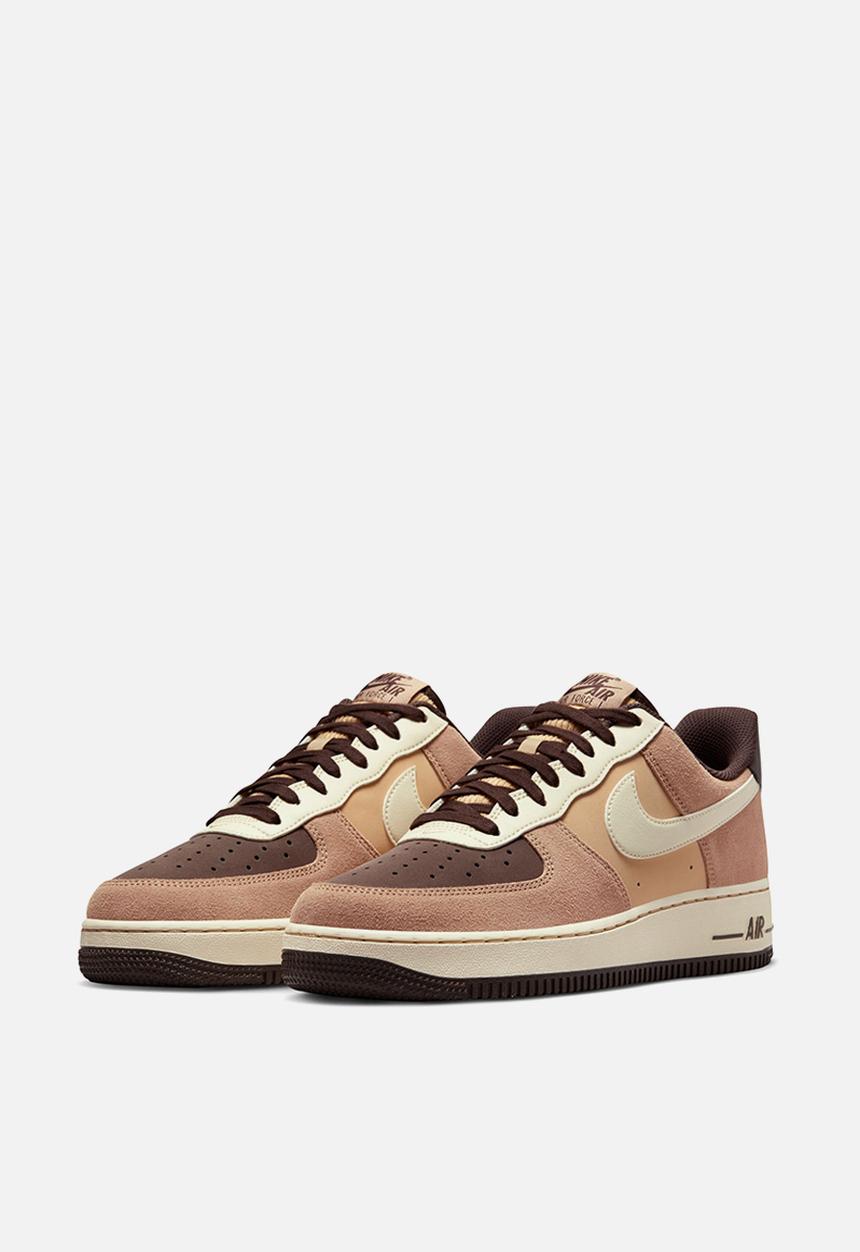 Nike - Air Force 1 '07 Lv8