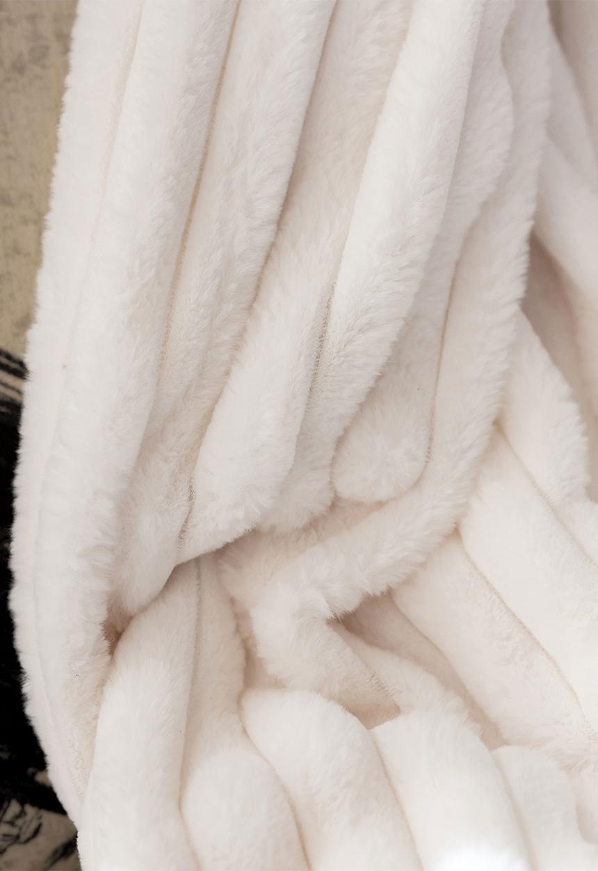 Linen House - Ribbed Faux Fur Throw - Milk