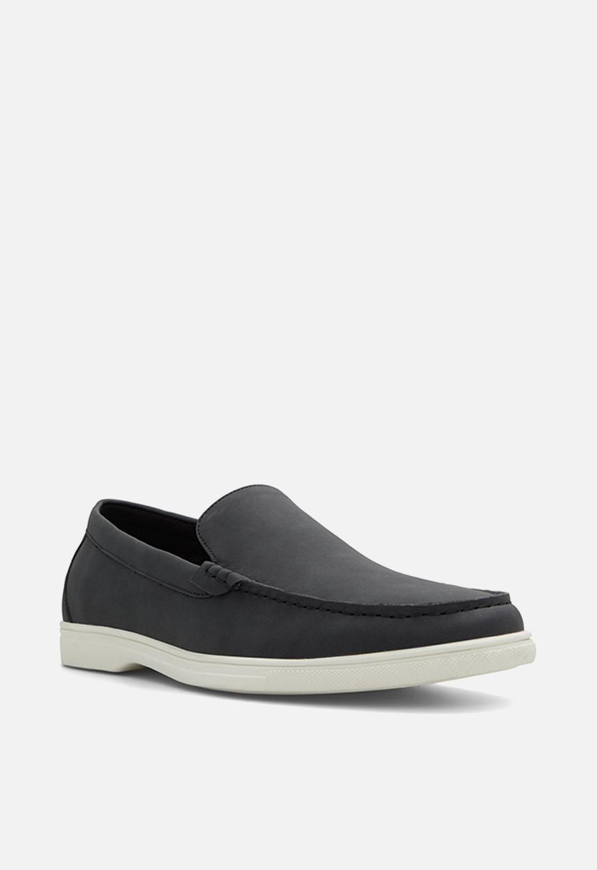 Call It Spring - Reilley - black
