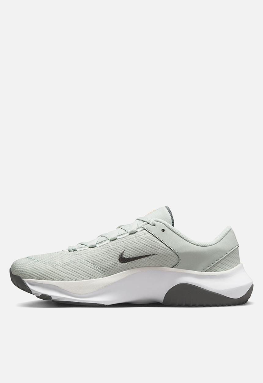 Nike - Legend essential 3 next nature