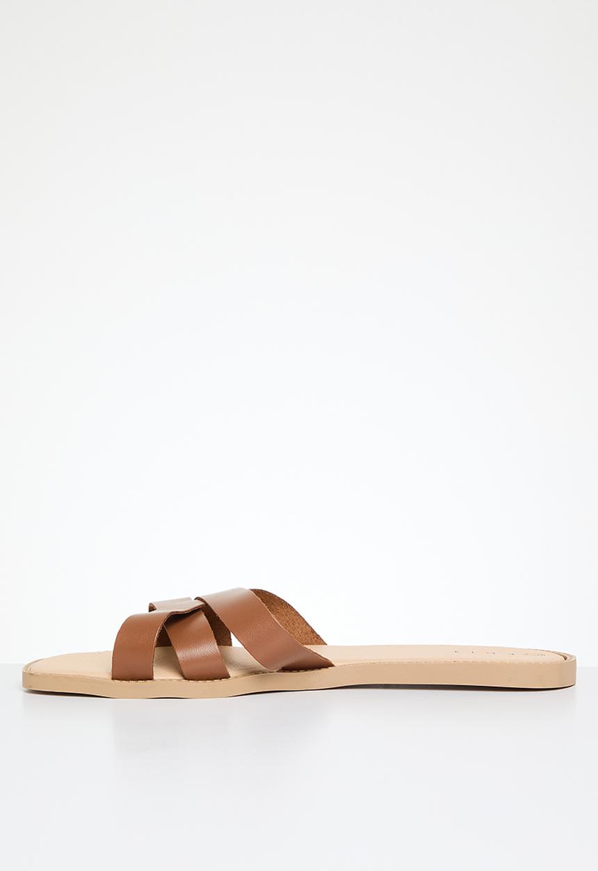 edit - Tara slide - tan