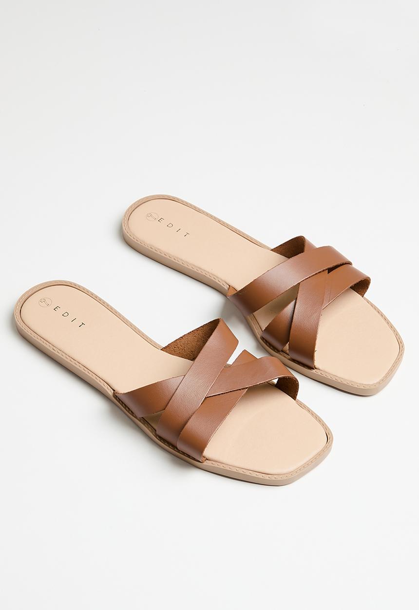 edit - Tara slide - tan