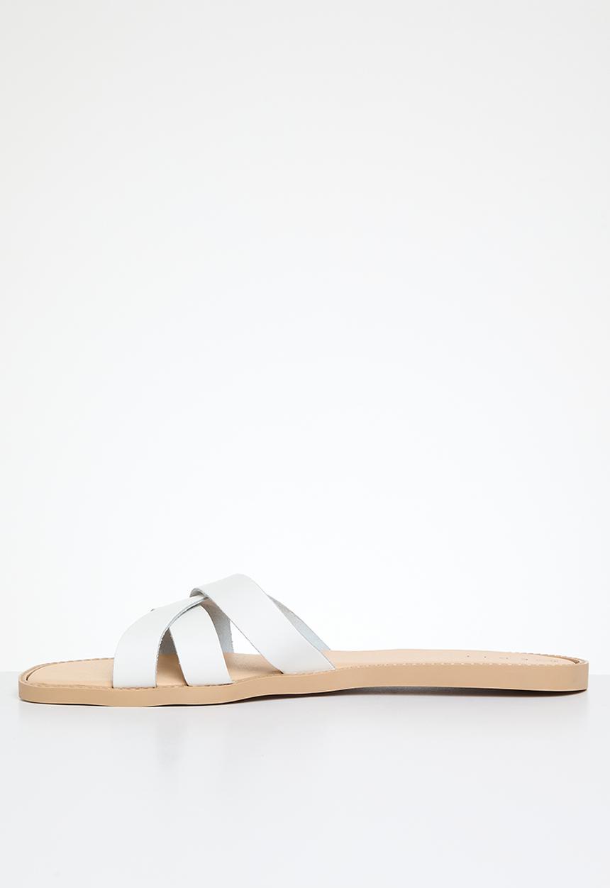 edit - Tara slide - white