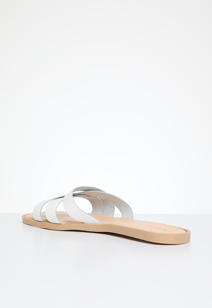 edit - Tara slide - white