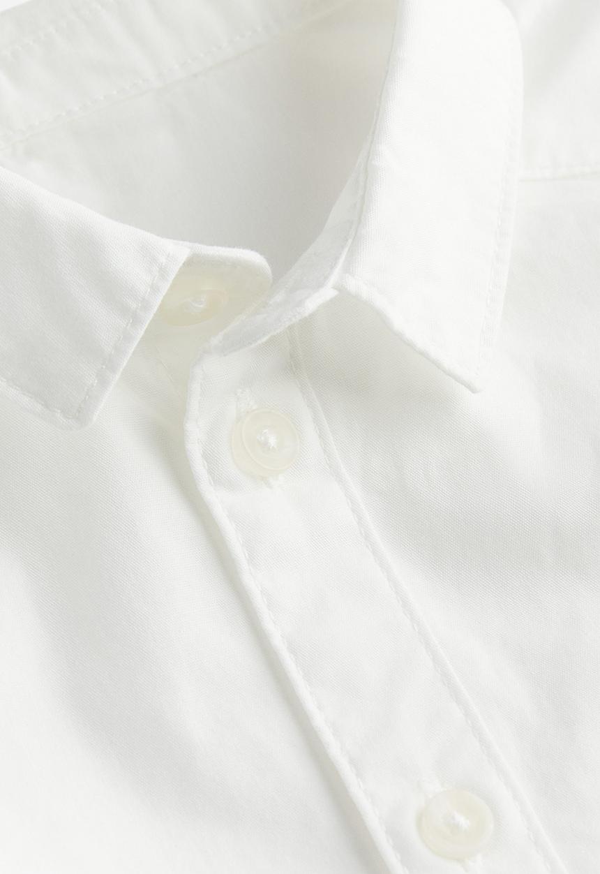 H&M - Short-sleeved shirt and bow tie - white