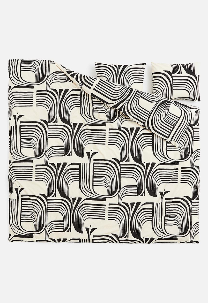 H&M - Cotton double/king size duvet cover set - cream/black patterned