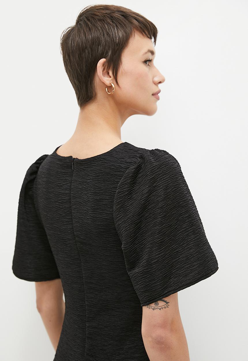 Me&B - Crinkle knit dress - black