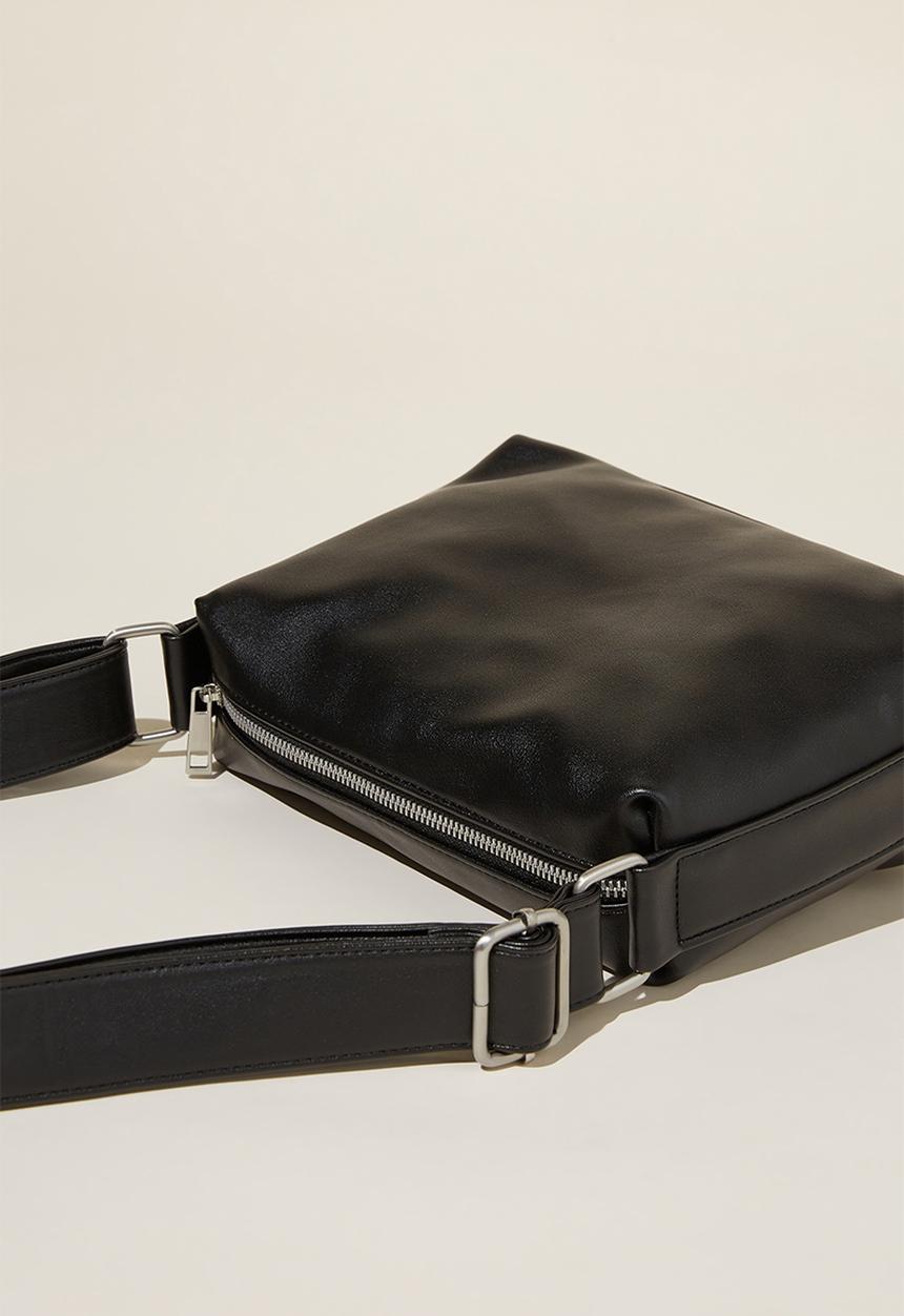 Rubi - Bonnie slouchy bag - black
