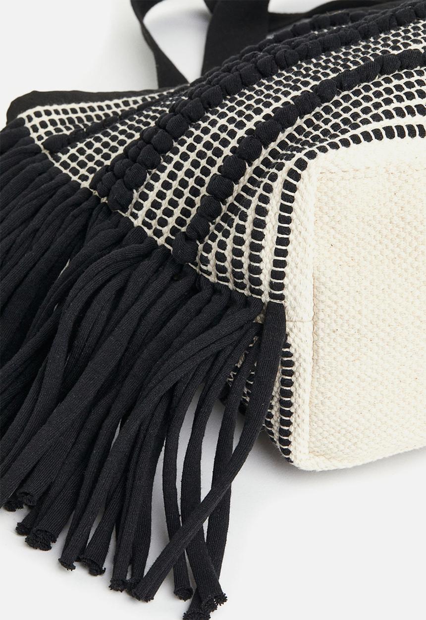 H&M - Jacquard-weave shopper - black patterned