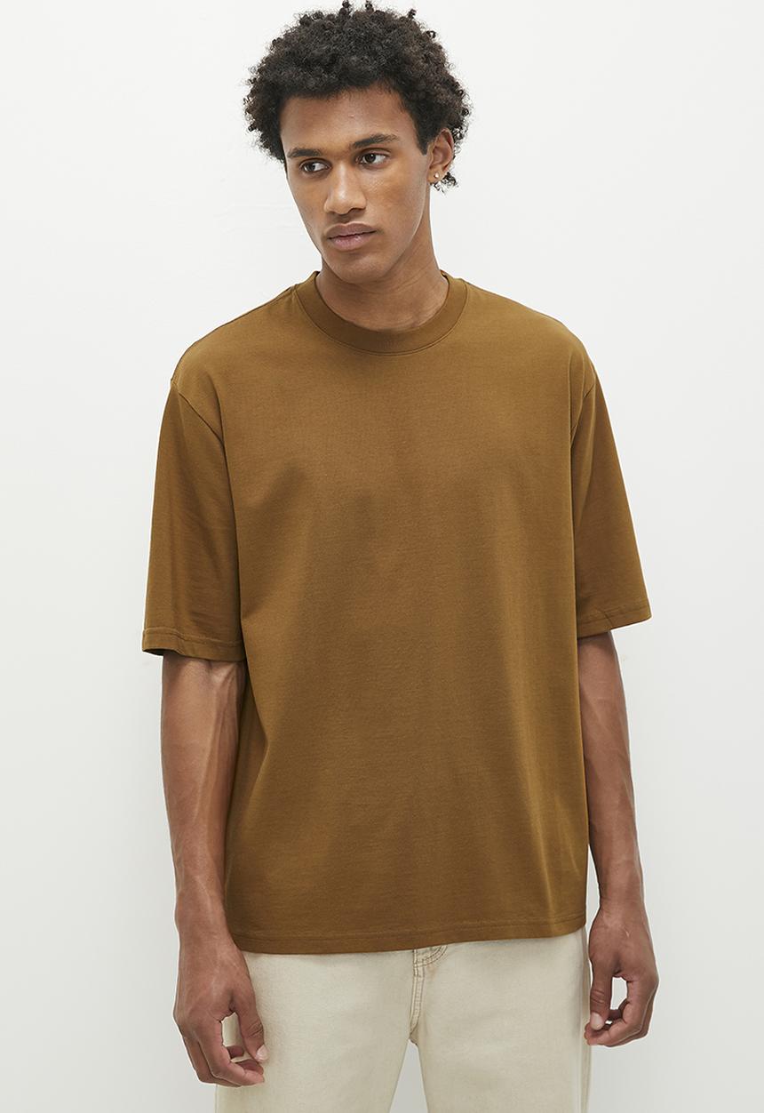Levi’s® - the half sleeve tee za - monk's robe