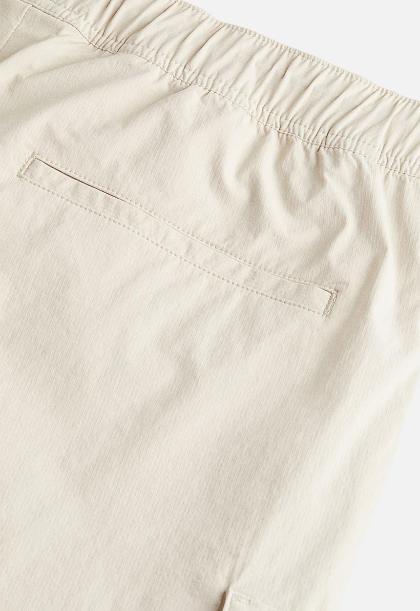 H&M - Relaxed fit nylon cargo shorts - light beige 