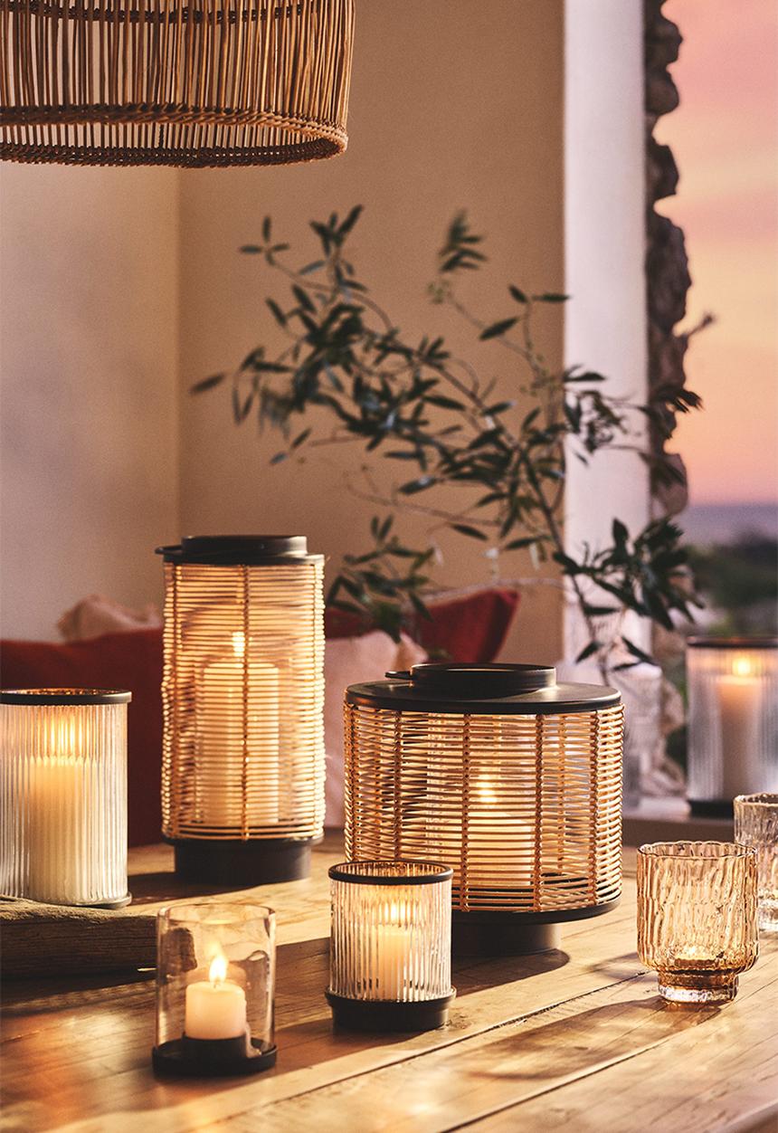 H&M - Metal and glass tealight holder - black