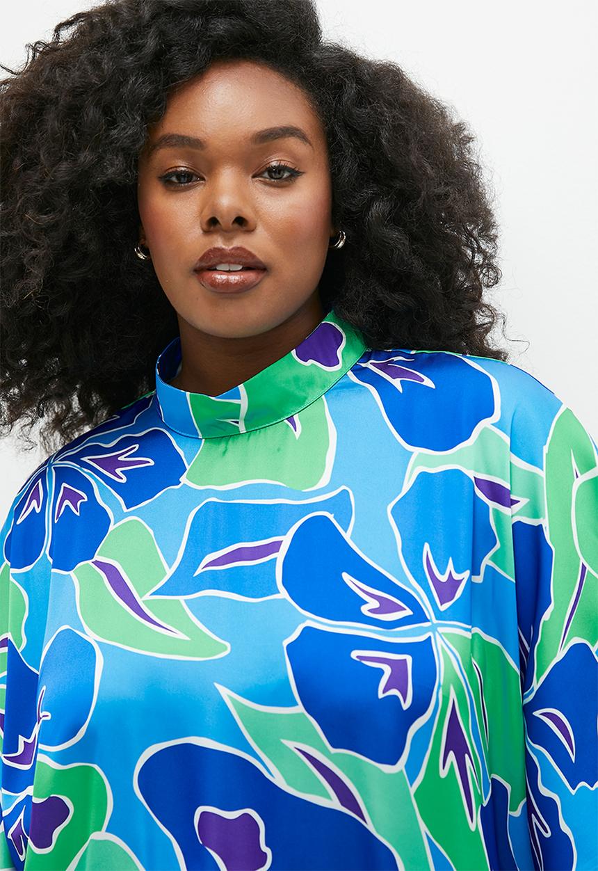 edit - Basic satin shell - blue green print