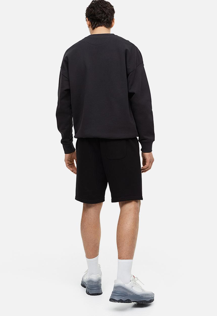 H&M - Regular fit sweatshorts - black