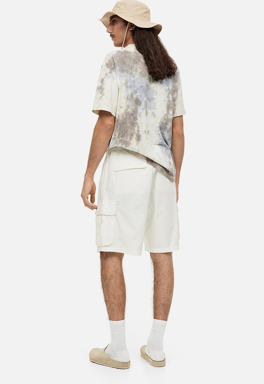H&M - Relaxed fit ripstop cargo shorts - white