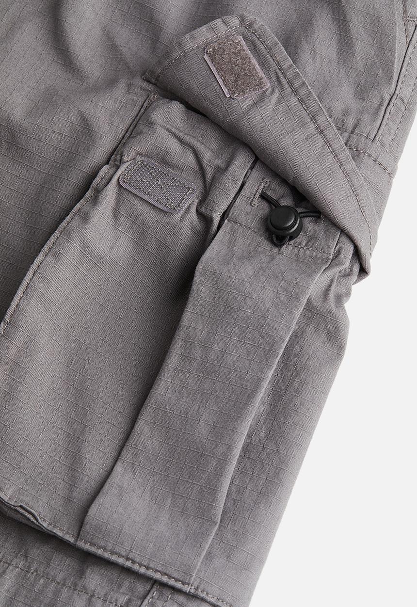 H&M - Relaxed fit ripstop cargo shorts - grey