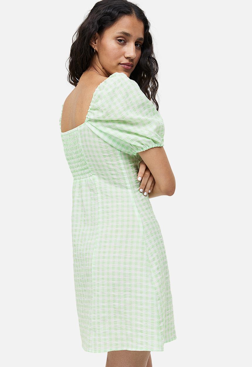 H&M - Puff-sleeved crêpe dress - light green checked 