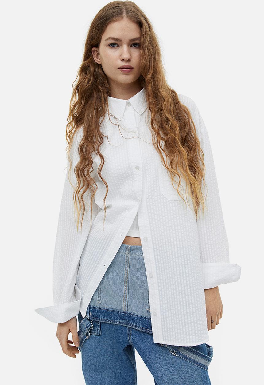 H&M - Oversized seersucker shirt - white