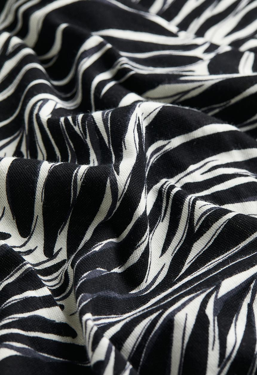 H&M - Oversized jersey dress - black patterned