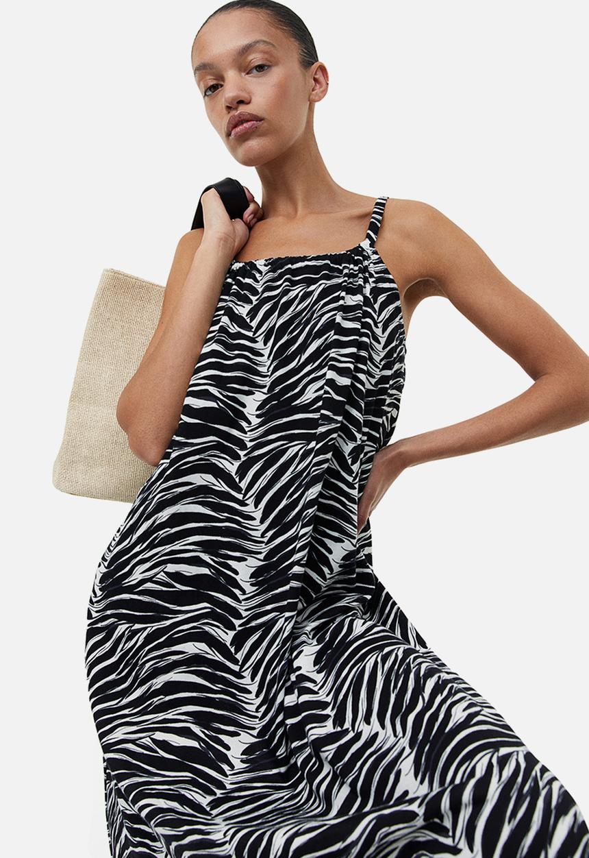 H&M - Oversized jersey dress - black patterned