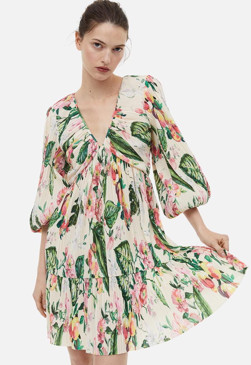 H&M - Pleated jersey dress - light beige floral 