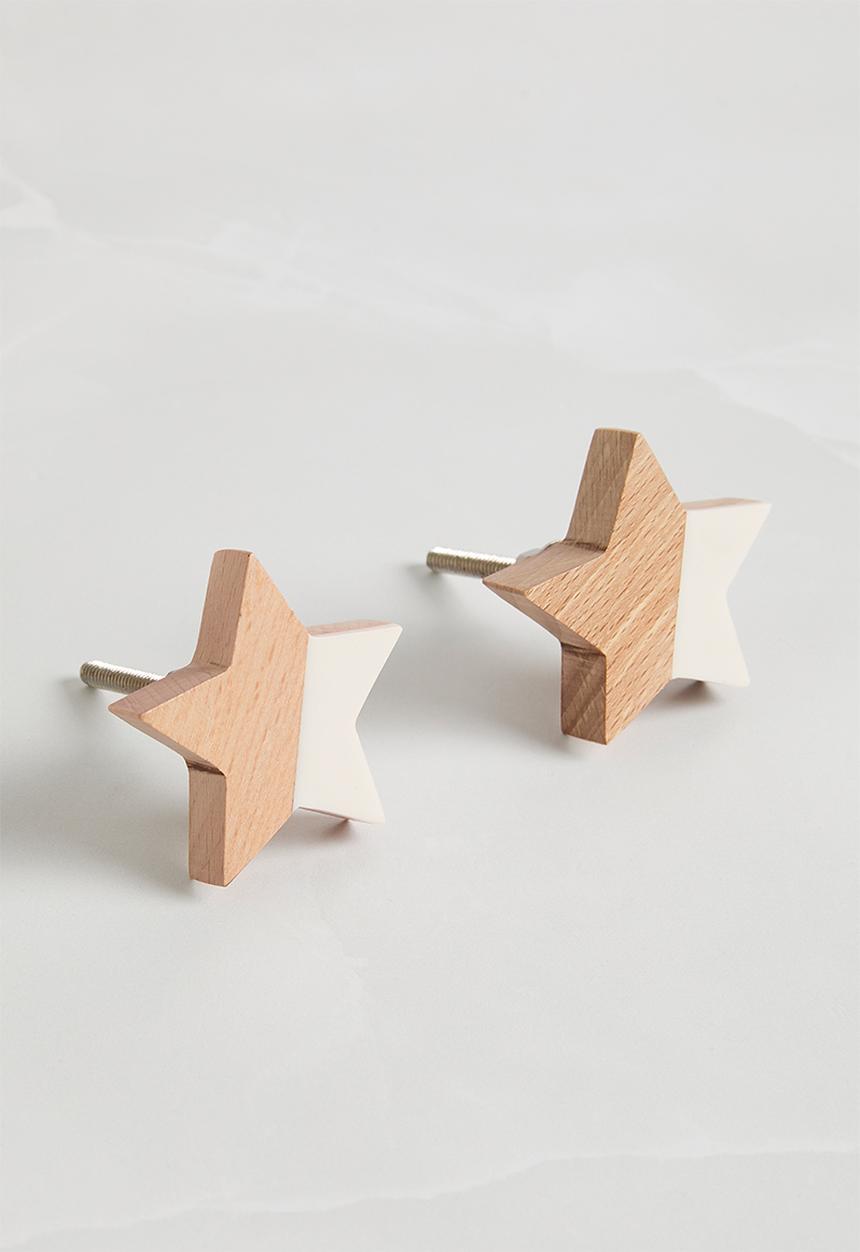Sixth Floor - Star knob set of 2 - white