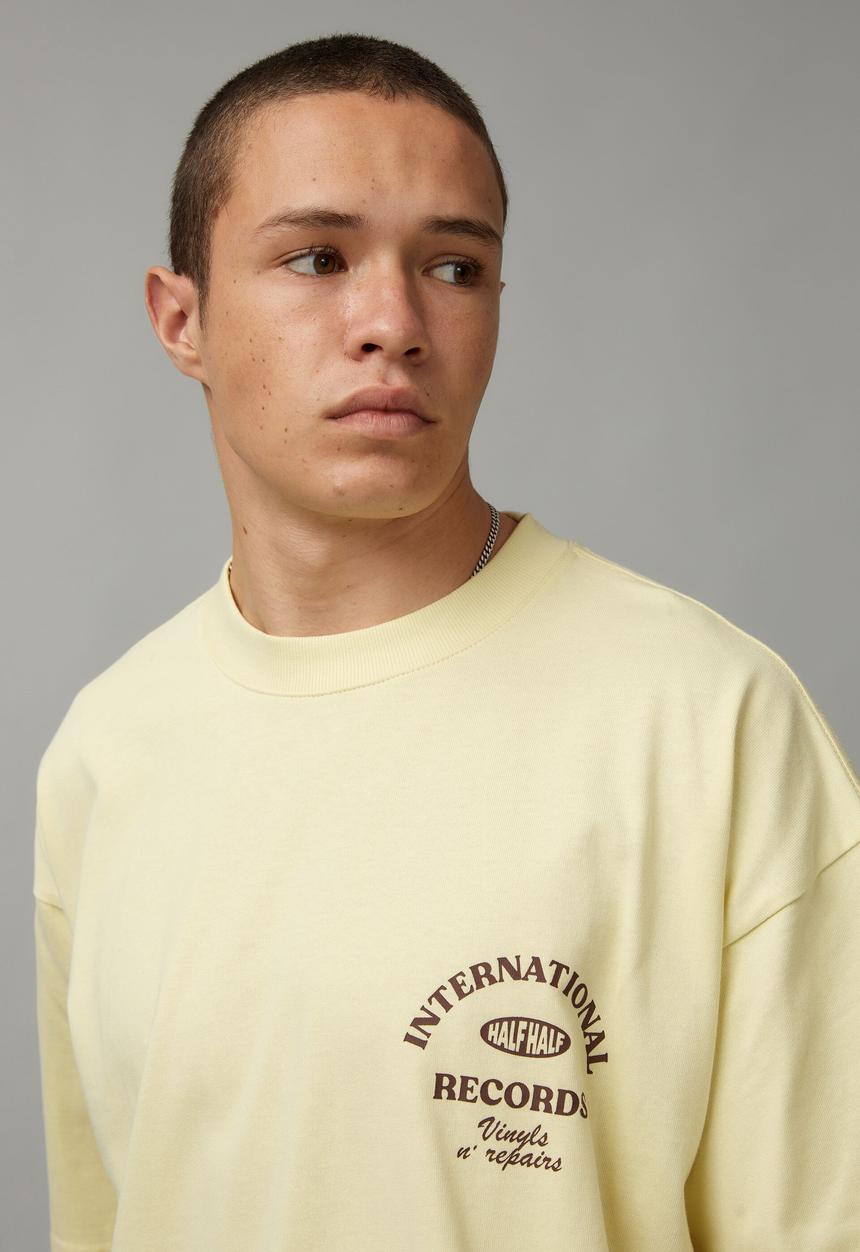 Factorie - heavy weight box fit graphic T-shirt - iced yellow/services