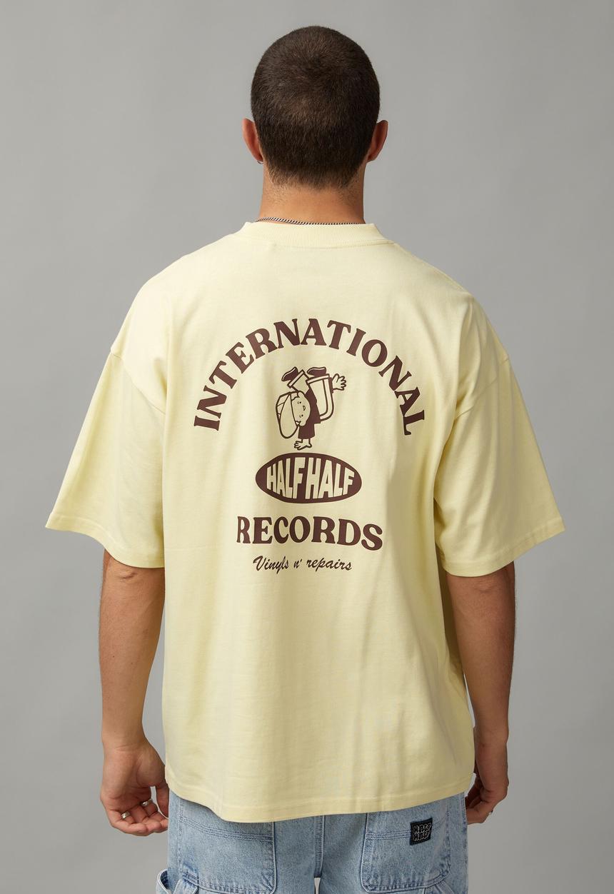 Factorie - heavy weight box fit graphic T-shirt - iced yellow/services