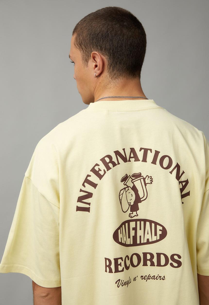 Factorie - heavy weight box fit graphic T-shirt - iced yellow/services