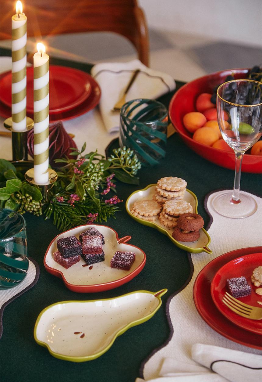 H&M - Stoneware plate - beige & red