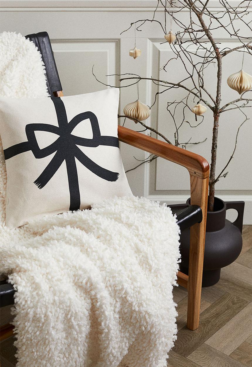 H&M - Printed cotton cushion cover - white