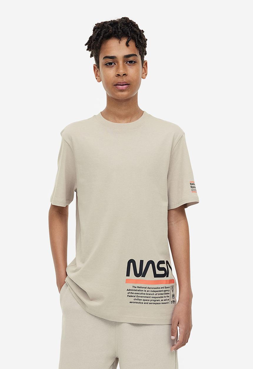 H&M - Printed T-shirt - greige nasa