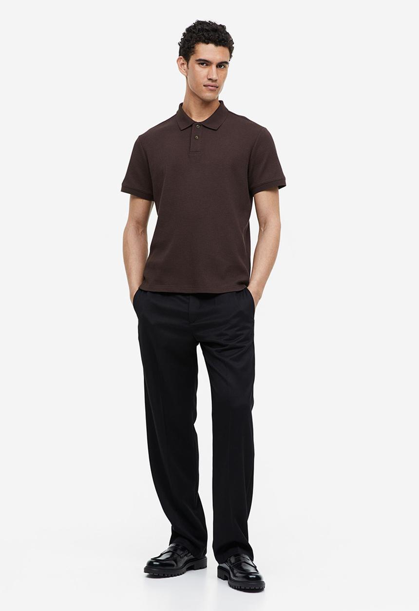 H&M - Slim fit waffled polo shirt - dark brown
