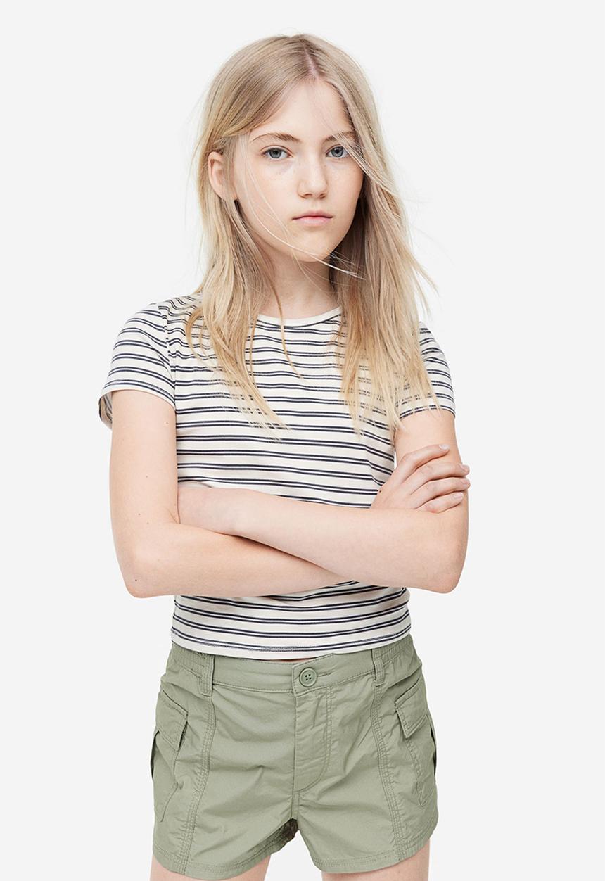H&M - Cargo shorts - khaki green