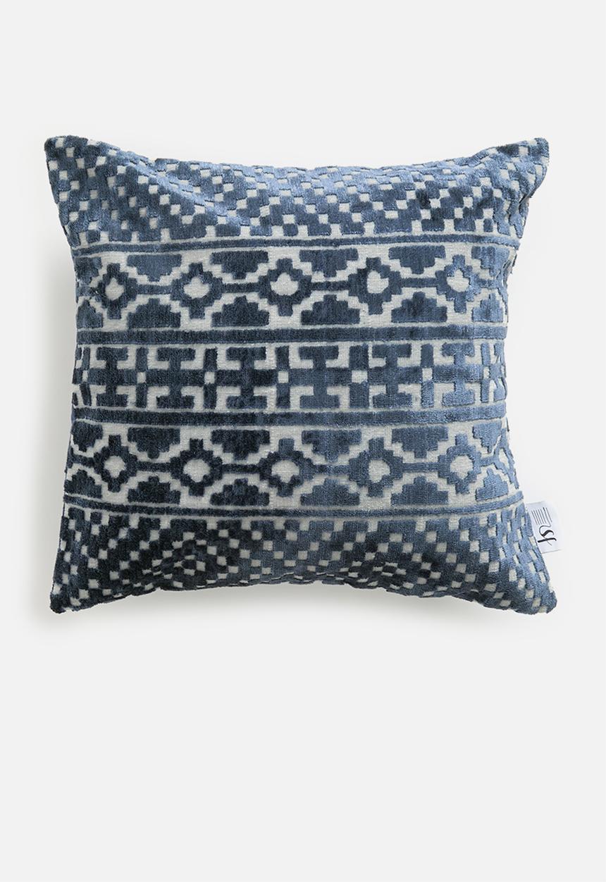 SF Collection - Alvya cushion cover w feather inner- navy blue