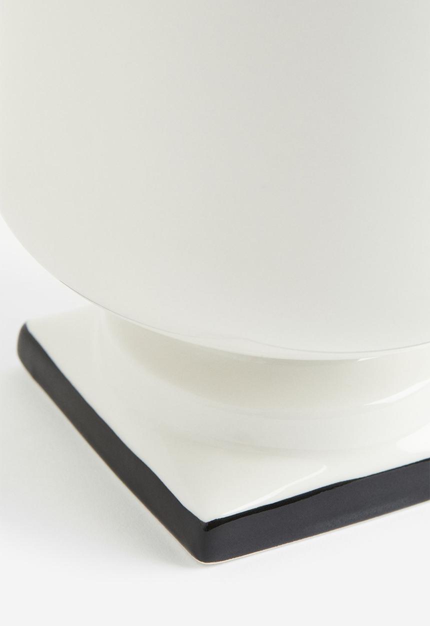 H&M - Porcelain plant pot - white