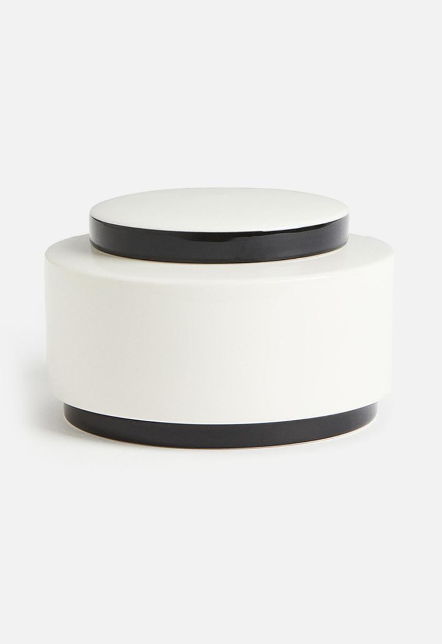 H&M - Porcelain box - white