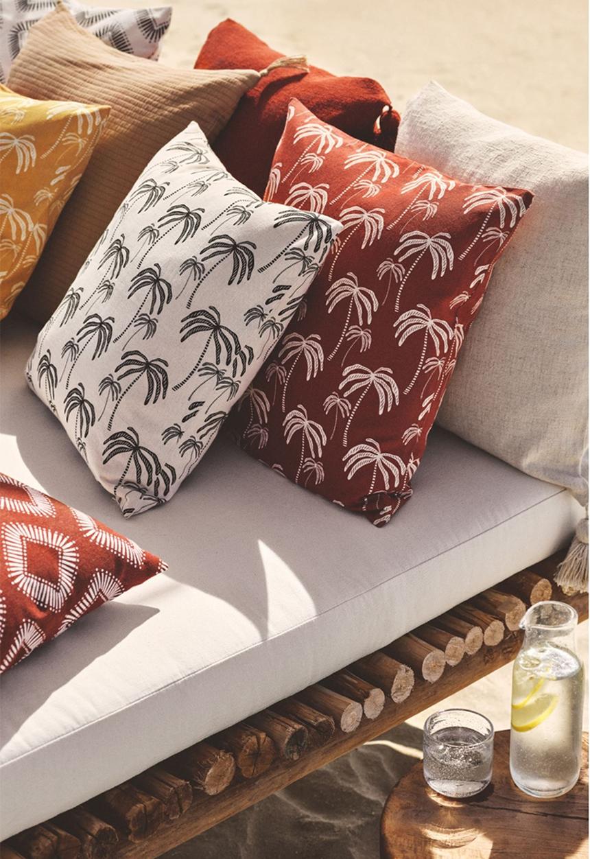 H&M - Patterned cushion cover - light beige/palm trees