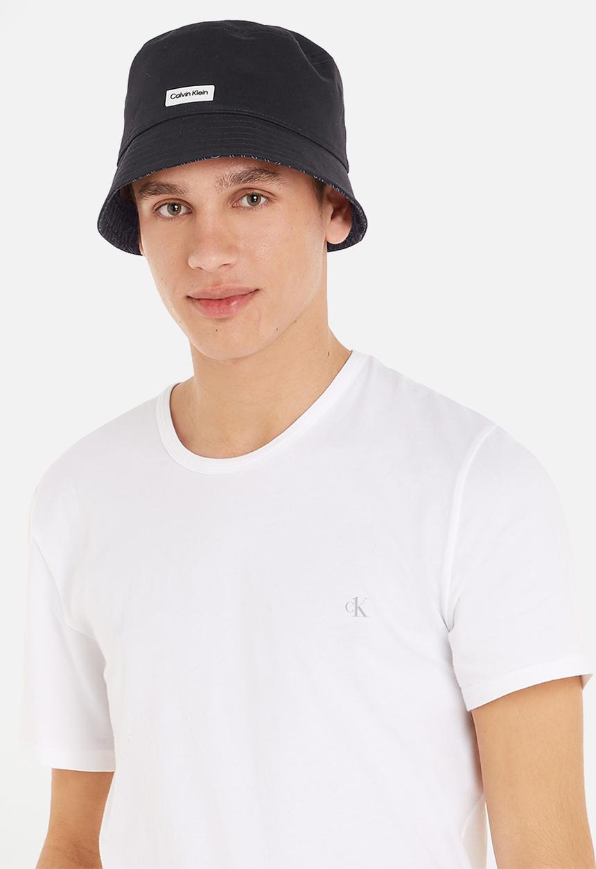 Calvin Klein - Essential patch rev bucket- ck black/magnet mono