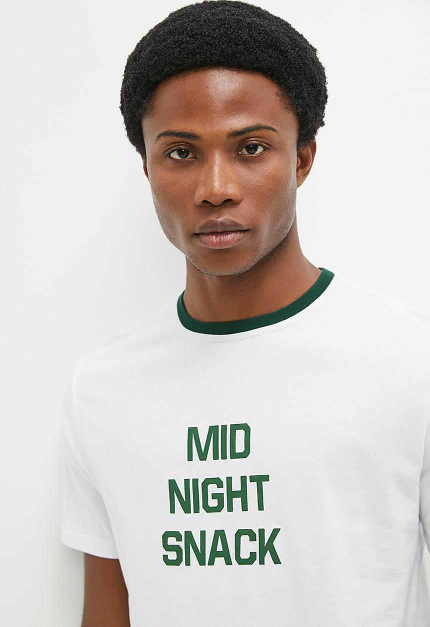 STYLE REPUBLIC - Holiday lounge tee - white