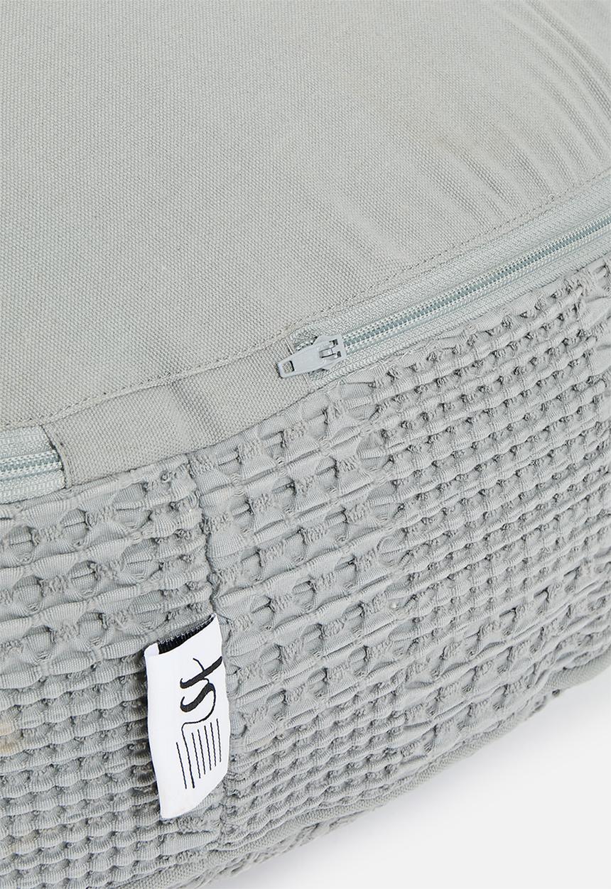 Lupa floor cushion-grey
