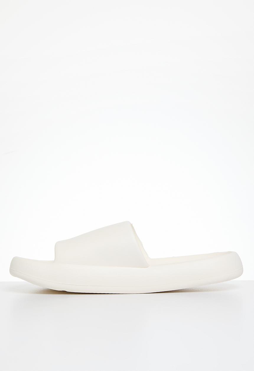dailyfriday - Ayanda slide - white