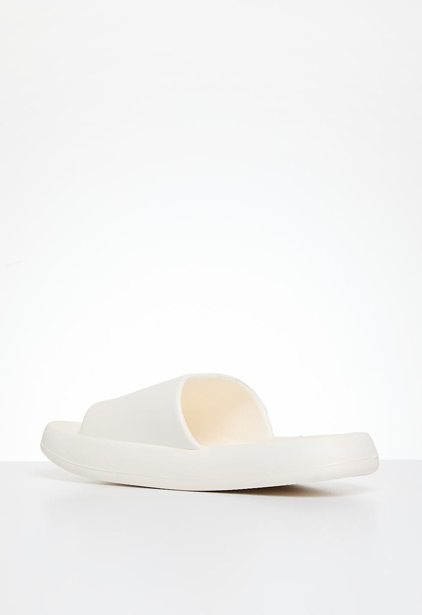 dailyfriday - Ayanda slide - white