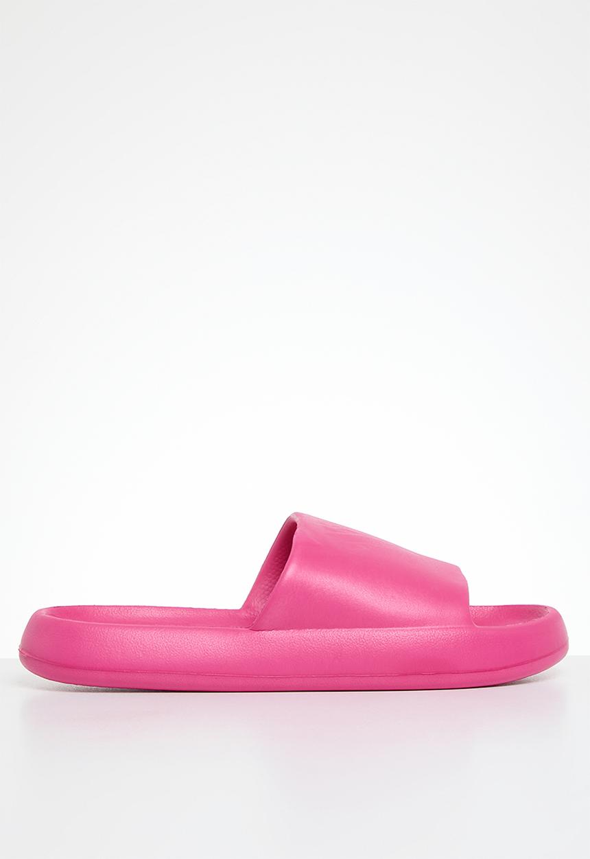 dailyfriday - Ayanda slide - pink