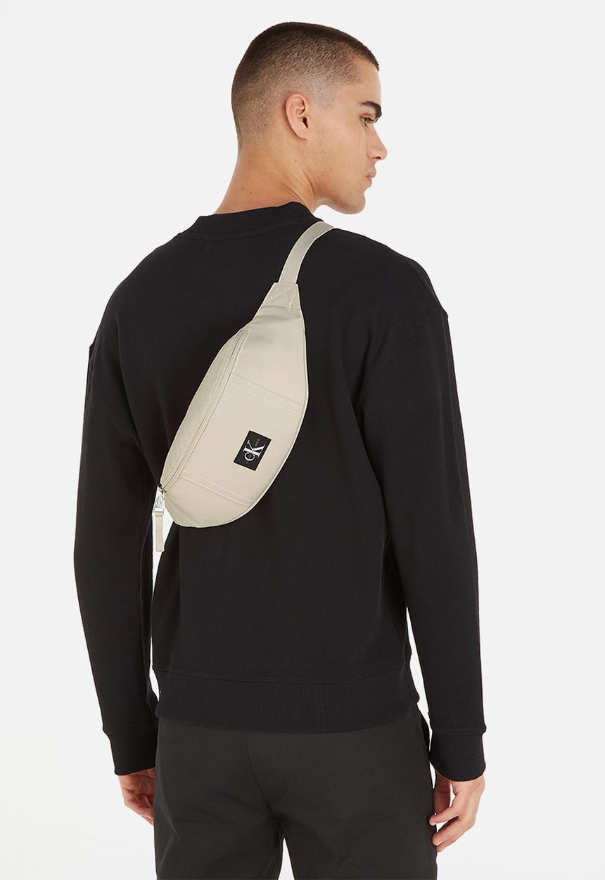 Calvin Klein - Sport essentials waistbag38 w - classic beige